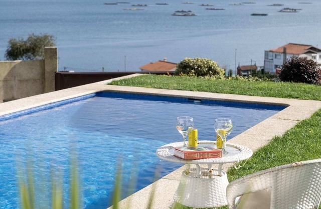 Villa Bellavista Raxó (270), with sea views near Sanxenxo
