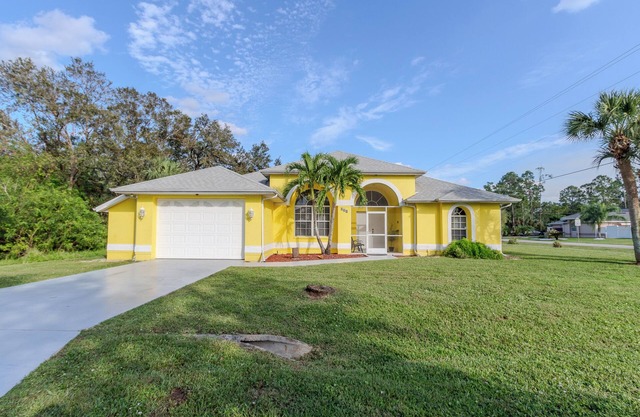 Villa Blanka - Belle maison de la piscine à Lehigh Acres