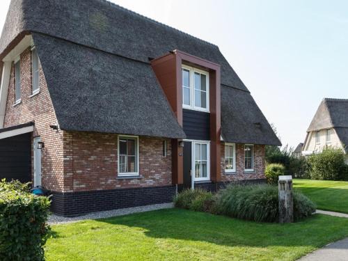 Villa by Tjeukemeer with Private Jetty