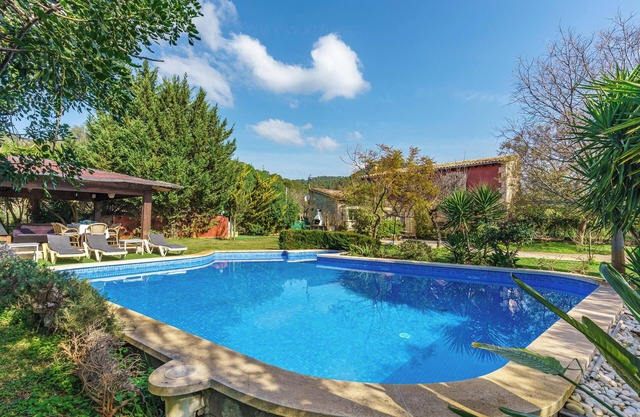 Villa "Ca Ses Nines" avec vue sur les montagnes, piscine, Wi-Fi, climatisation, terrasse et jardin.
