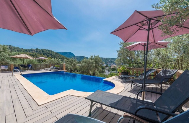 Villa "Can Baixo" avec vue sur la mer, Wi-Fi, jardin et piscine partagés