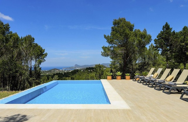 Villa Can Rafalet - Cinq Chambres Villa, Couchages 10