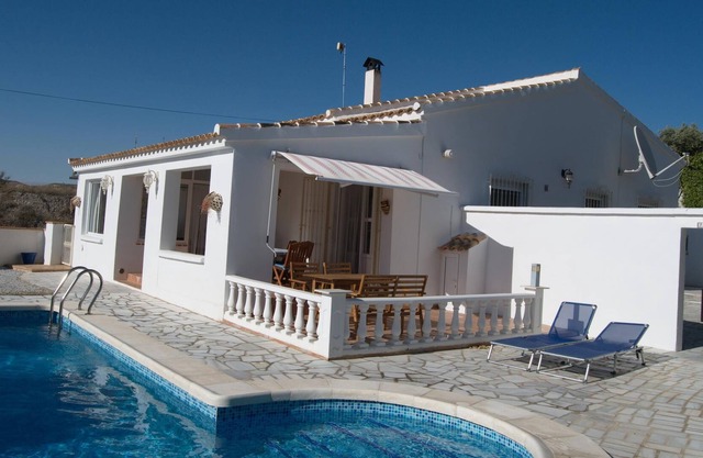 Villa "Casa Aleja" avec vue sur la montagne, piscine, A/C et Wi-Fi