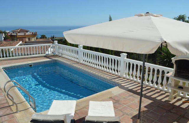 Villa 'Casa El Pescador' avec vue sur la mer et les montagnes, piscine et jardin