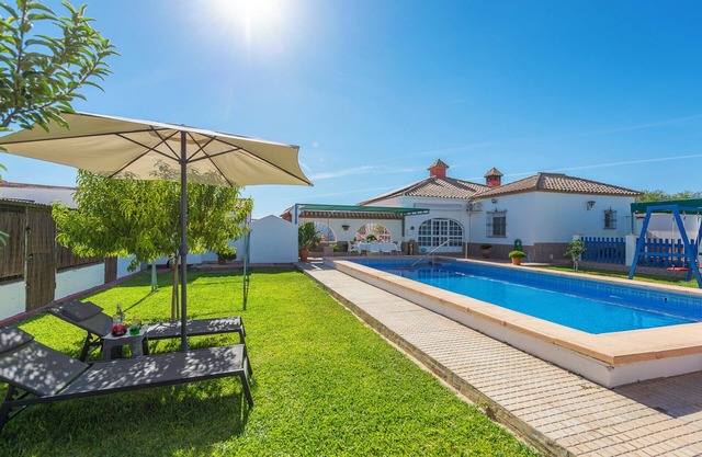 Villa "Casa Rural Entre Olivos" avec piscine et Wi-Fi