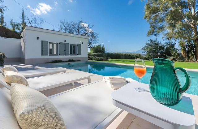 Villa 'Casa Rural Acogedora Y Con Estilo' avec vue sur les montagnes, Wi-Fi et climatisation