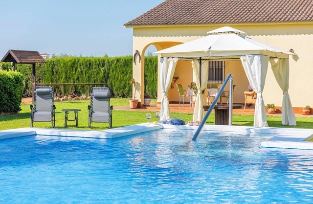 Villa "Casa Rural Casa de Noa" avec piscine privée, jardin privé & Wi-Fi