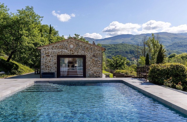 Villa Casentino - Maison de campagne avec piscine privée à Capolona, Toscane