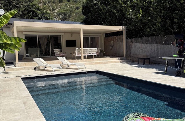 Villa Casita, exceptional, 20min from Nice and Monaco, swimming pool, jacuzzi, table tennis.