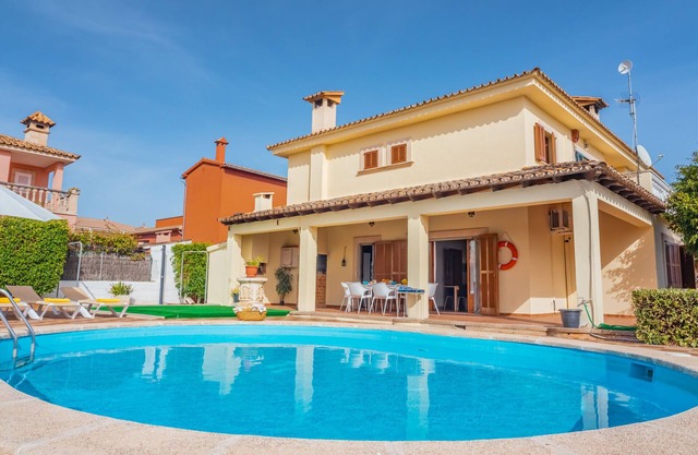 Villa Caülls pour 10 personnes avec piscine et près de Palma