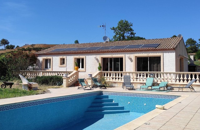 Villa chrisray