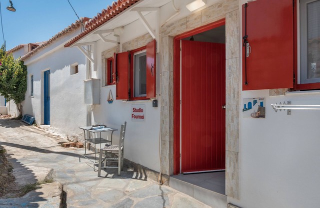 Villa 'Christina 2 Kythnos' avec vue sur mer, Wi-Fi et climatisation