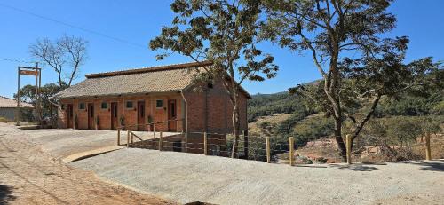 Villa da Serra 2 quartos 750m do centrinho