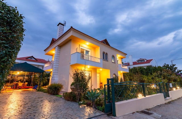 Villa Del Mar - Ialysos Beach Villa