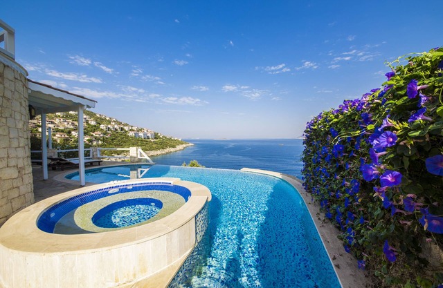 Villa Deniz (villa en bord de mer) - vue imprenable sur la mer