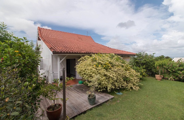 Villa Douce Créole - Chambres climatisées avec Vue sur la Mer et Jacuzzi