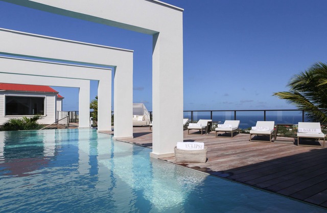 Villa Eclipse | Ocean View - Located in Tropical Vitet with Private Pool