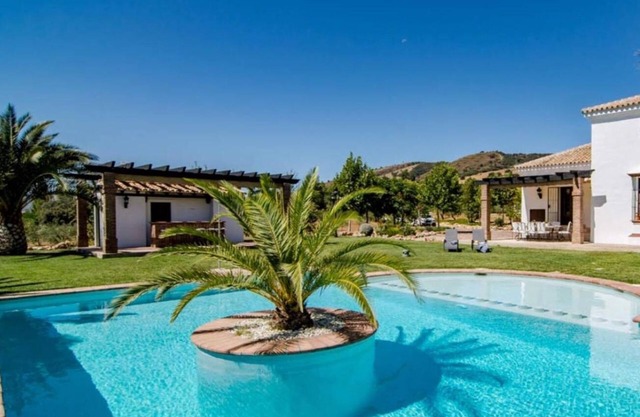 Villa 'El Arroyo Ronda' avec vue sur les montagnes, Wi-Fi et climatisation
