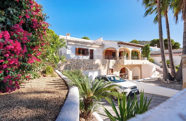 Villa El Portet Plage. 150 m. de la plage avec belle piscine (chauffée)