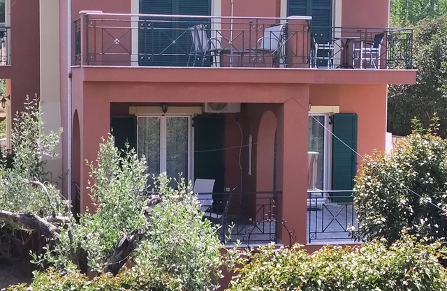 VILLA ELEFTHERIA villa familiale