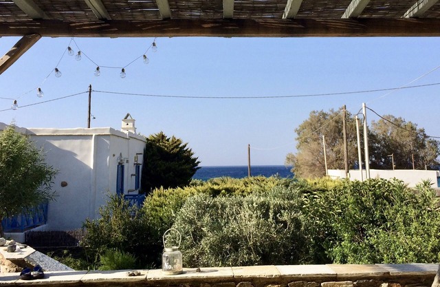 Villa Elia - Le charme de l'architecture Tiniote les pieds dans l'eau !