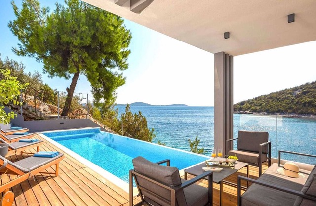 Villa Endless Summer - Villa 5 étoiles en bord de mer avec piscine