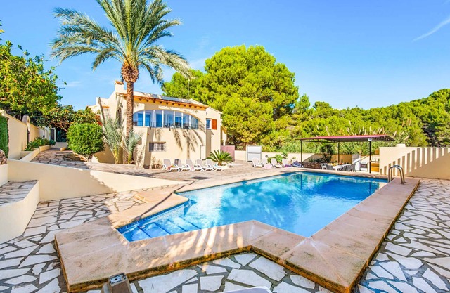 Villa Enzo Moraira - Huit Chambres Villa, Couchages 15