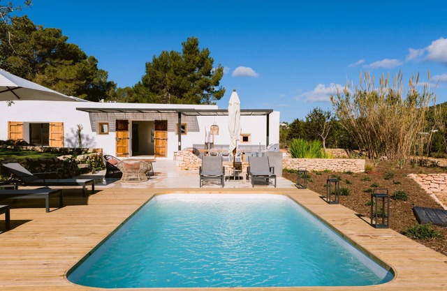 Villa Es Pujolet – Un refuge de paix au cœur d’Ibiza