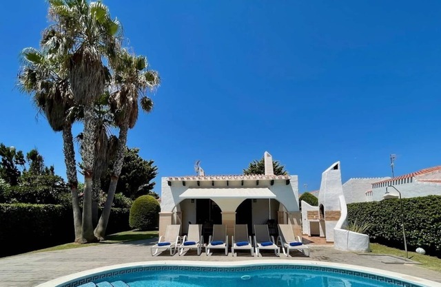 VILLA FAMILIALE POUR 8 PERSONNES À CAP D´ARTRUITX