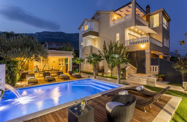 Villa Fox Exclusive - PISCINE CHAUFFÉE, VUE SUR LA MER, GYM ET BBQ