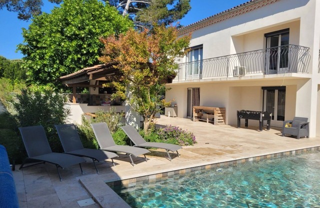 VILLA MOOREA-PISCINE-4 CHAMBRES-JARDIN-WIFI-BARBECUE-SPIROU/WAVE ISLAND-FESTIVAL