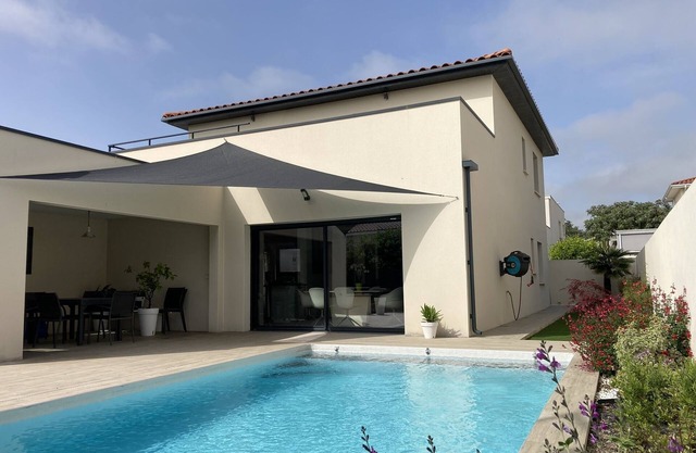 Villa avec piscine proche de la mer et de Montpellier