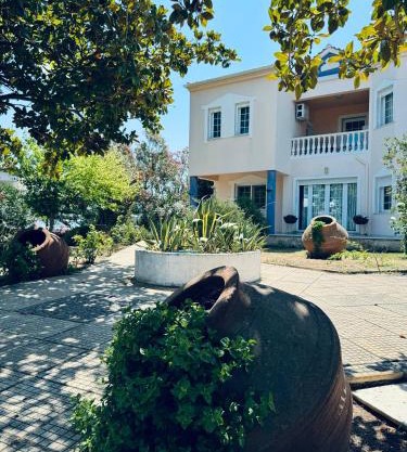 Villa Garden