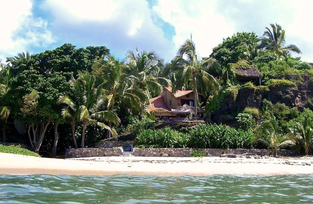 Unique Villa sur plage en face de Surf Break Burro en privé / Lotissement clos