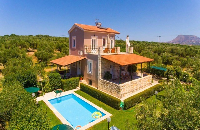 Villa Giannis - Trois Chambres Villa, Couchages 8
