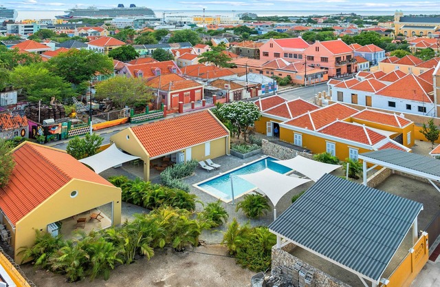 Villa Grandi – Exclusive 3-Villa Resort with Pool, Ideal for Group Stays