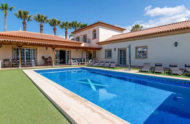 Villa Guapa