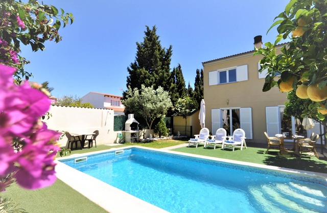 VILLA HUGO- Maison pour 6 personnes à Bahía Grande. Télévision par satellite. Piscine privée Id��al pour les familles. -79618- - WiFi gratuit