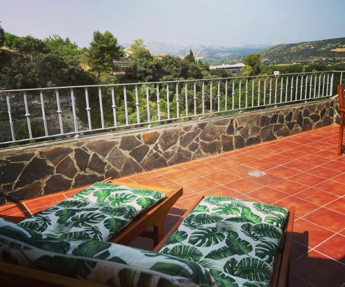 Villa Ignacia B&B - Serenity in Nature between Ronda & Setenil de las Bodegas
