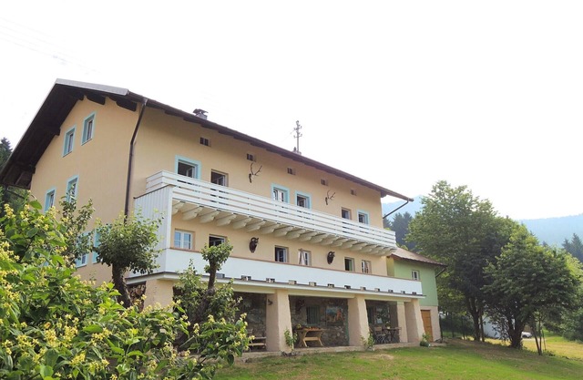 Villa spacieuse près de la forêt à Buchet