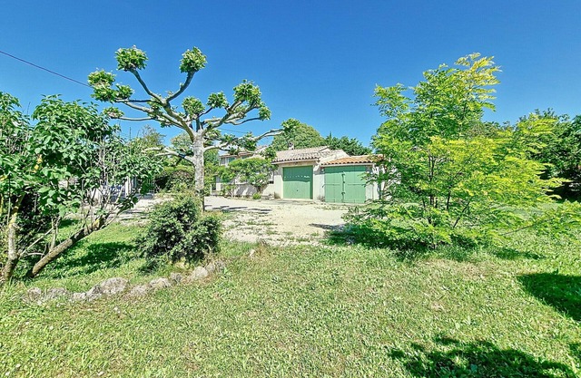 Villa in Callian with Private Pool, Garden, 2 Bedrooms, 4 Pers
