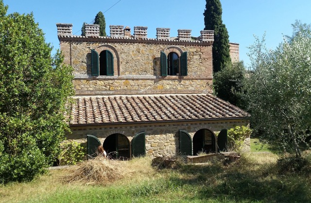 Villa en face de Montalcino à proximité du château de Verdelli