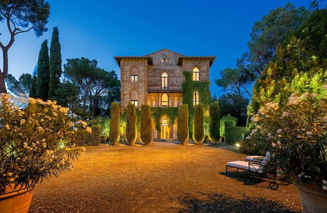 Villa à Località Poggio Olivo avec 6 chambres à coucher, 18 couchages