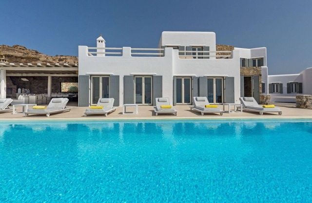 Villa à Kalafati avec 8 chambres à coucher, 16 couchages