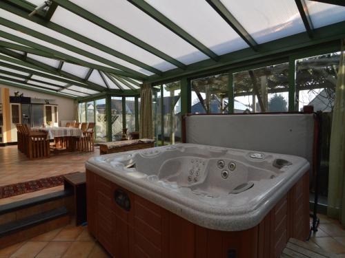 Villa in Middelkerke near the Beach, cleaning included