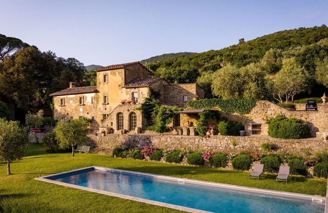 Villa à Pergo avec 4 chambres à coucher, 8 couchages