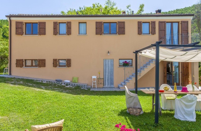 Villa à Pergola avec piscine privée