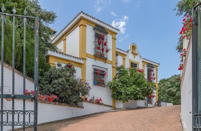 Villa moderne avec piscine privée