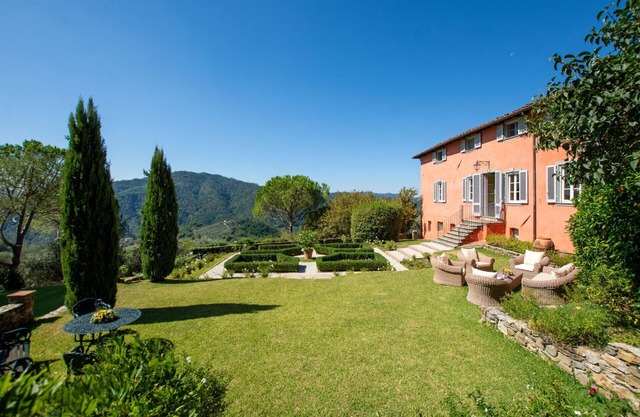 Villa à Lucques avec 7 chambres à coucher, 13 couchages