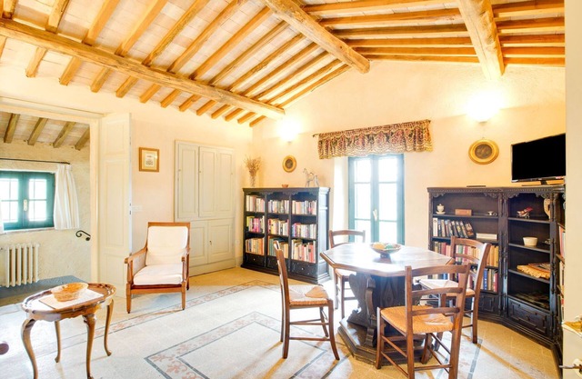 Magnifique villa avec piscine commune à Sermugnano